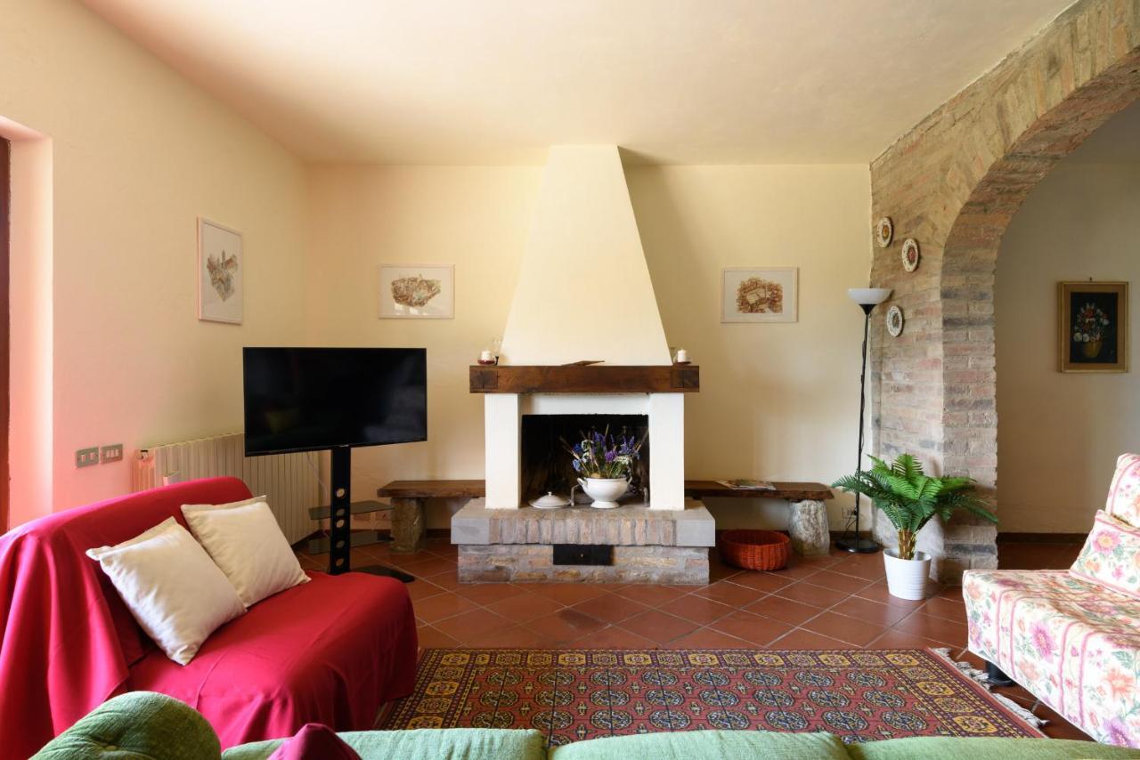 Villa Il Campo Degli Ulivi Ponte A Bozzone Buitenkant foto